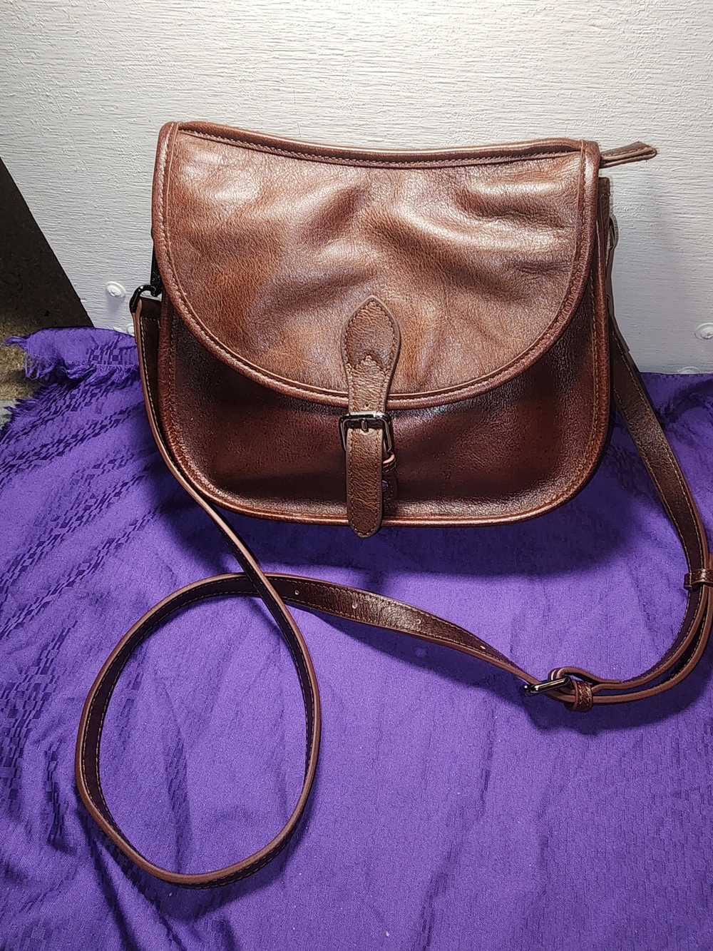 Heshe Brand Classic Brown Leather Crossbody Bag